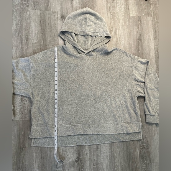 Aerie velour Gray Cropped Hoodie Size Medium - Picture 5 of 6